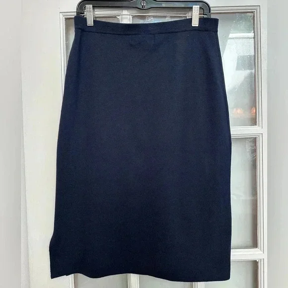 Bill Blass Classic Dark Navy Silk Knit Blend Pencil Stretchy Skirt Size Medium M - Picture 7 of 7
